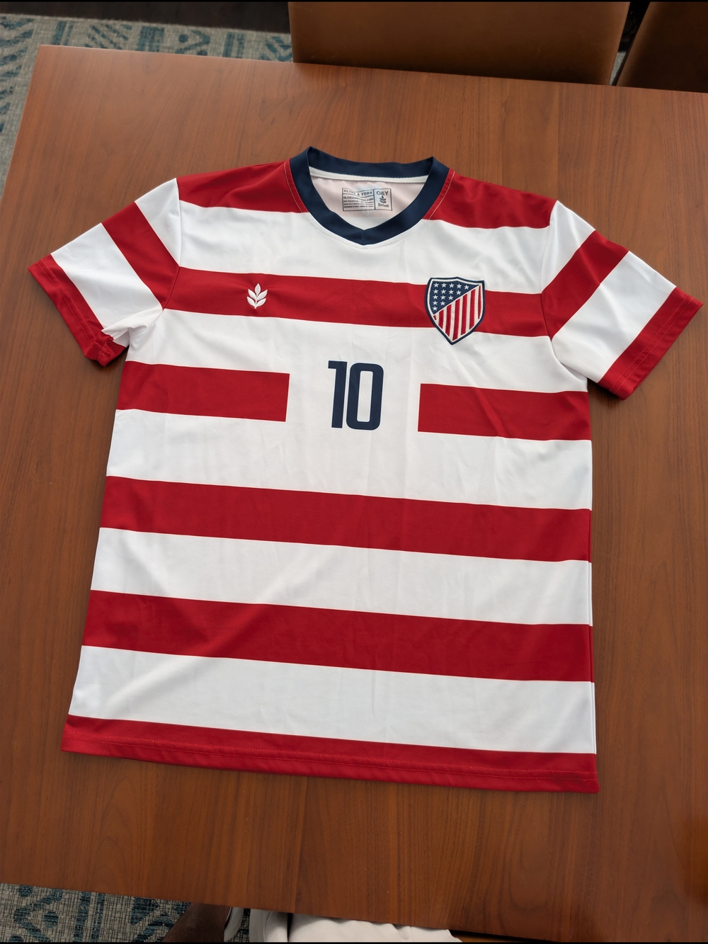 USA Waldo #10 Soccer Jersey Small
